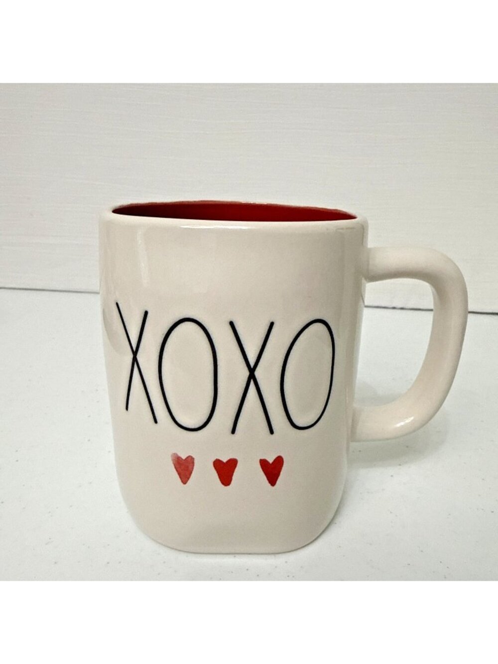 Rae Dunn Artisan Ceramic 16 oz XOXO Cream/Red Interior Mug